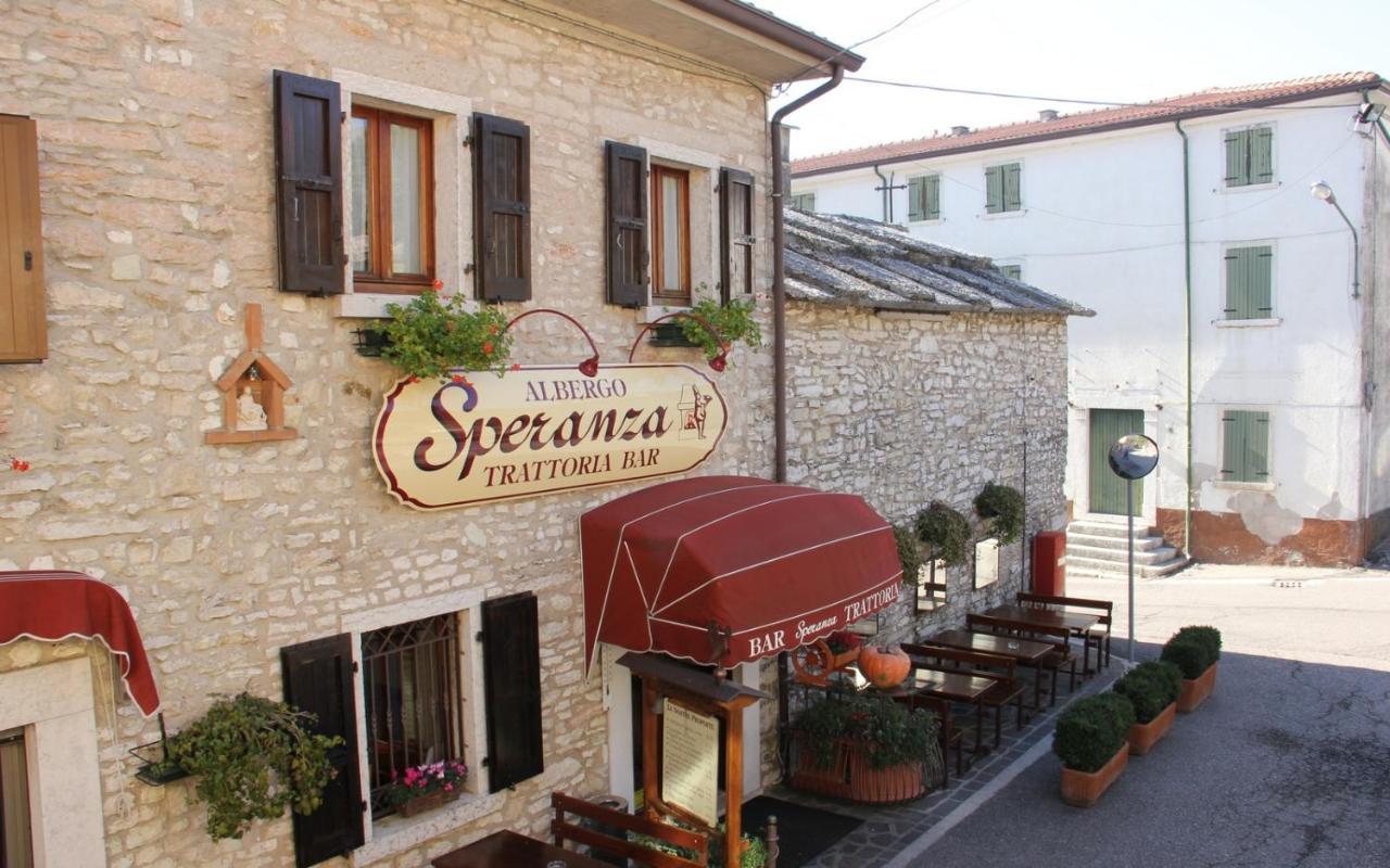 Albergo Speranza Spiazzi Di Monte Baldo Spiazzi Di Caprino Eksteriør billede