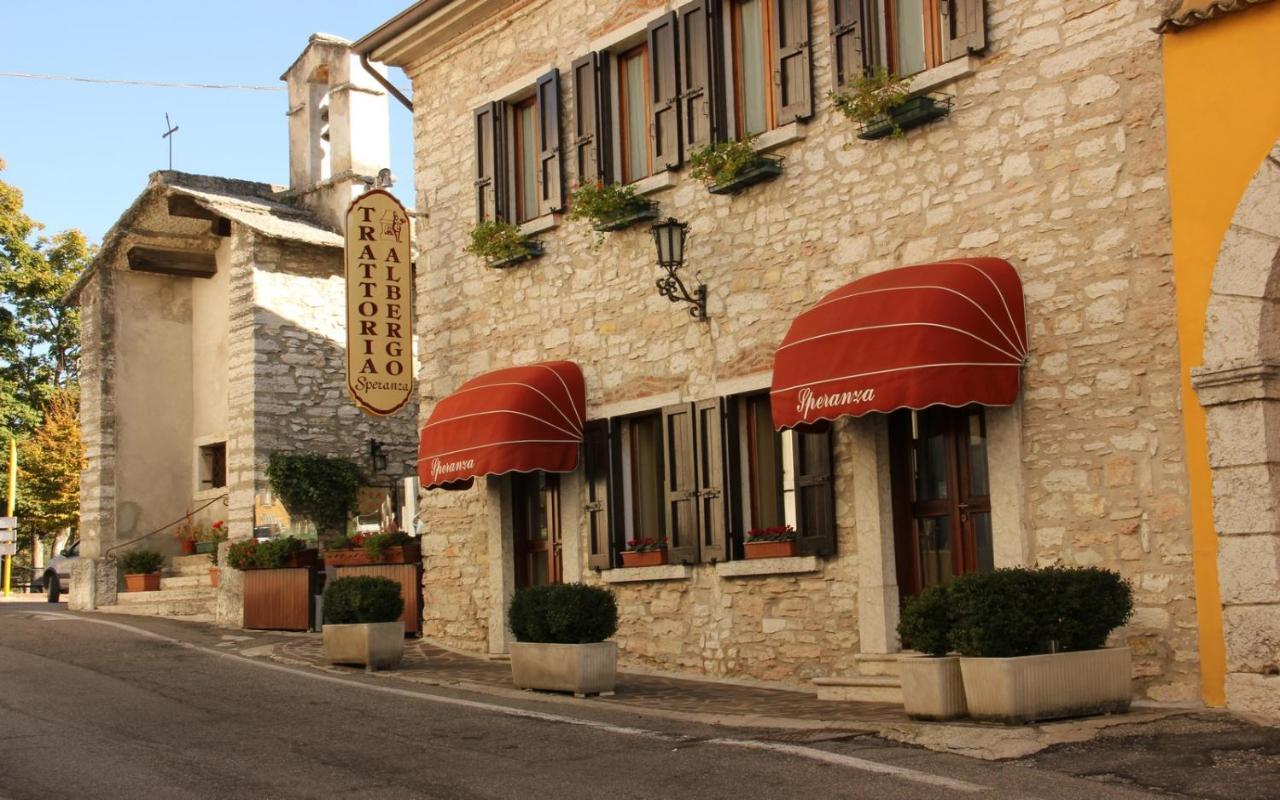 Albergo Speranza Spiazzi Di Monte Baldo Spiazzi Di Caprino Eksteriør billede